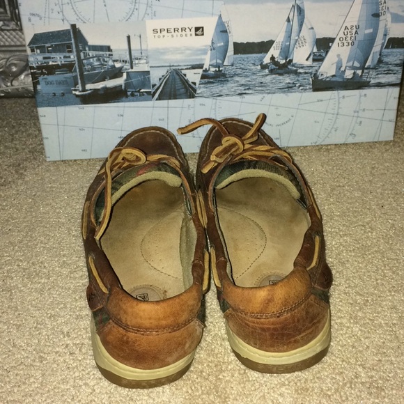 PREOWNED SPERRY DECK SHOES - Picture 3 of 5